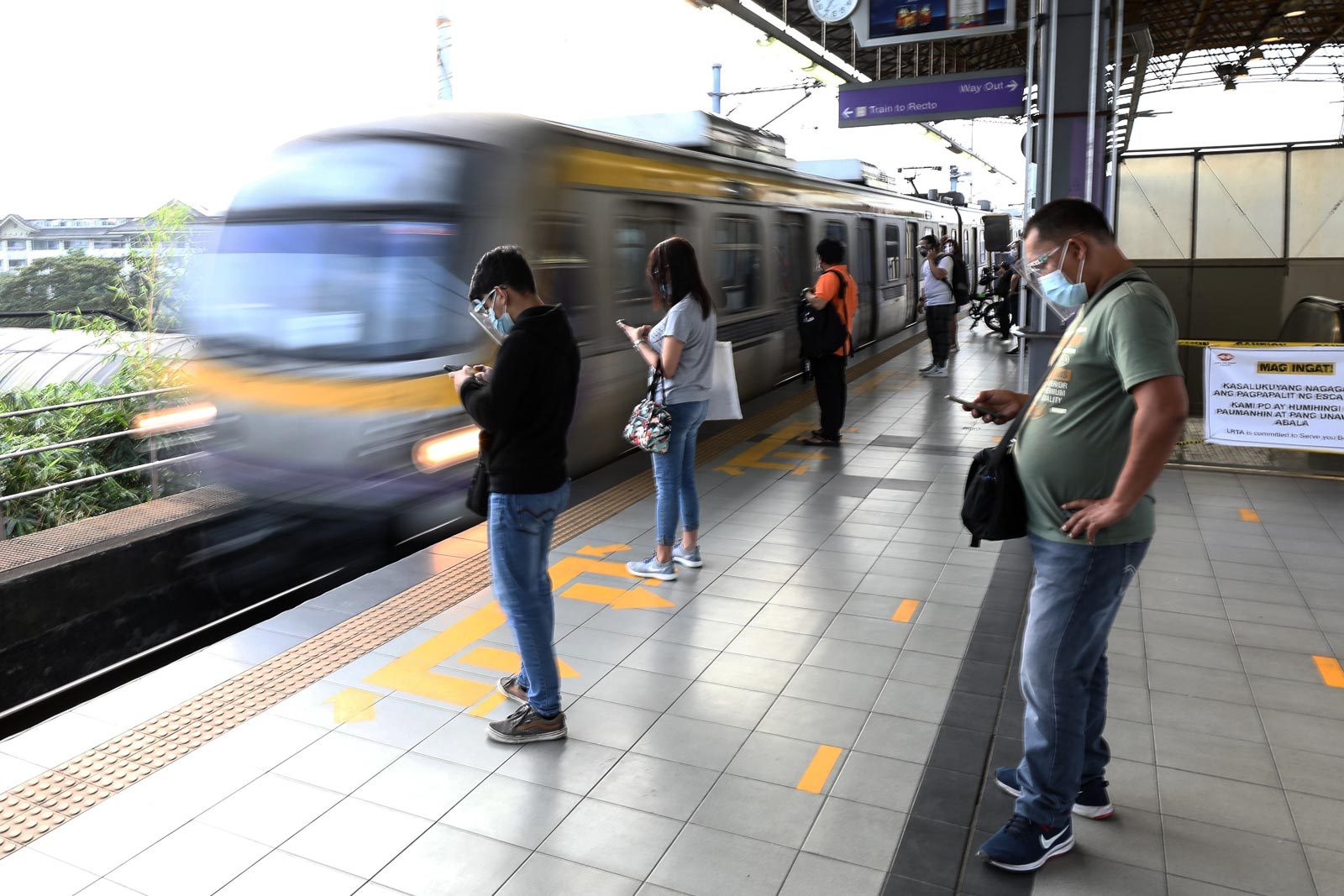 LRT2 Anonas, Katipunan trips suspended for hours over glitch