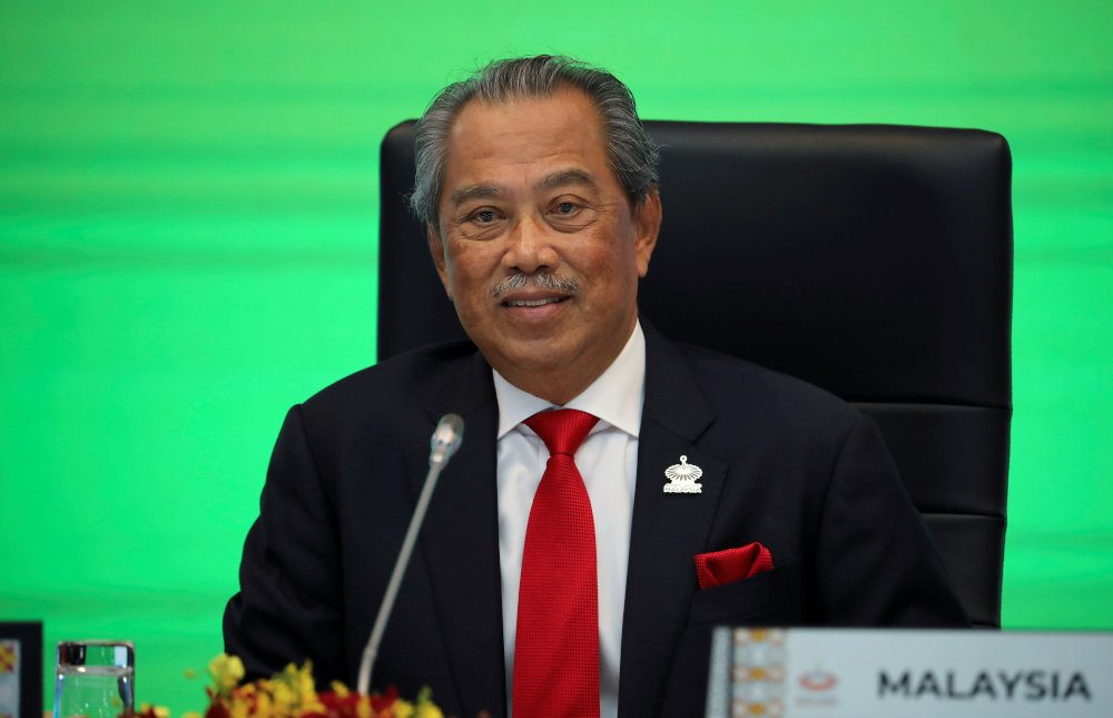 Malaysia declares emergency to curb virus, shoring up government