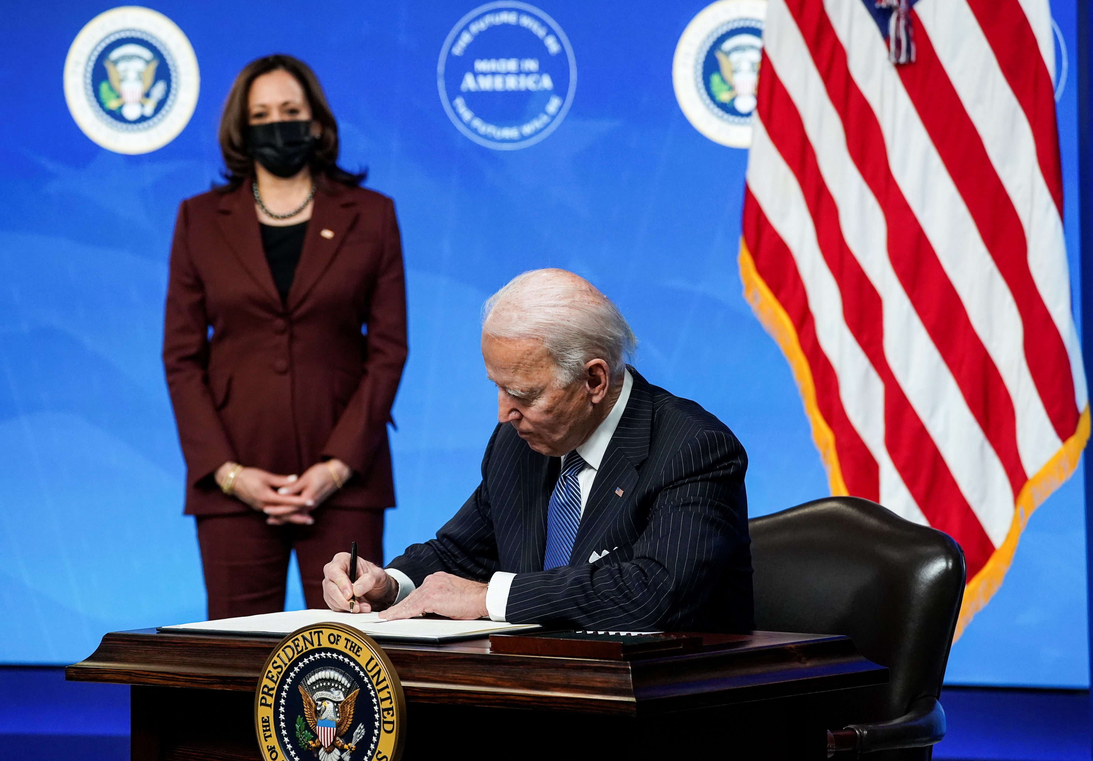 Biden signs ‘Buy American’ order, pledges to renew US manufacturing