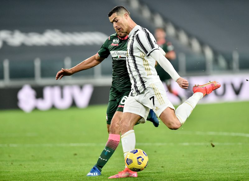 Ronaldo brace propels Juventus to 3rd in Serie A