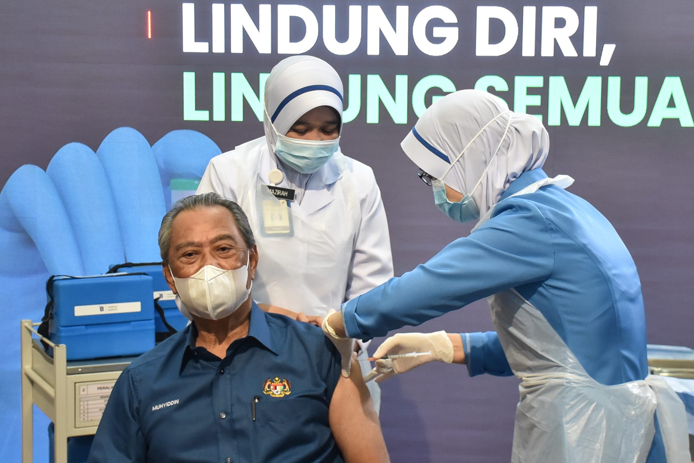 Malaysia launches COVID-19 vaccination drive as Prime Minister gets first shot