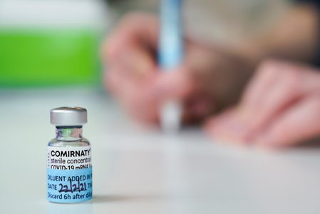 Risk from virus variants remain after first Pfizer COVID-19 vaccine, UK study finds