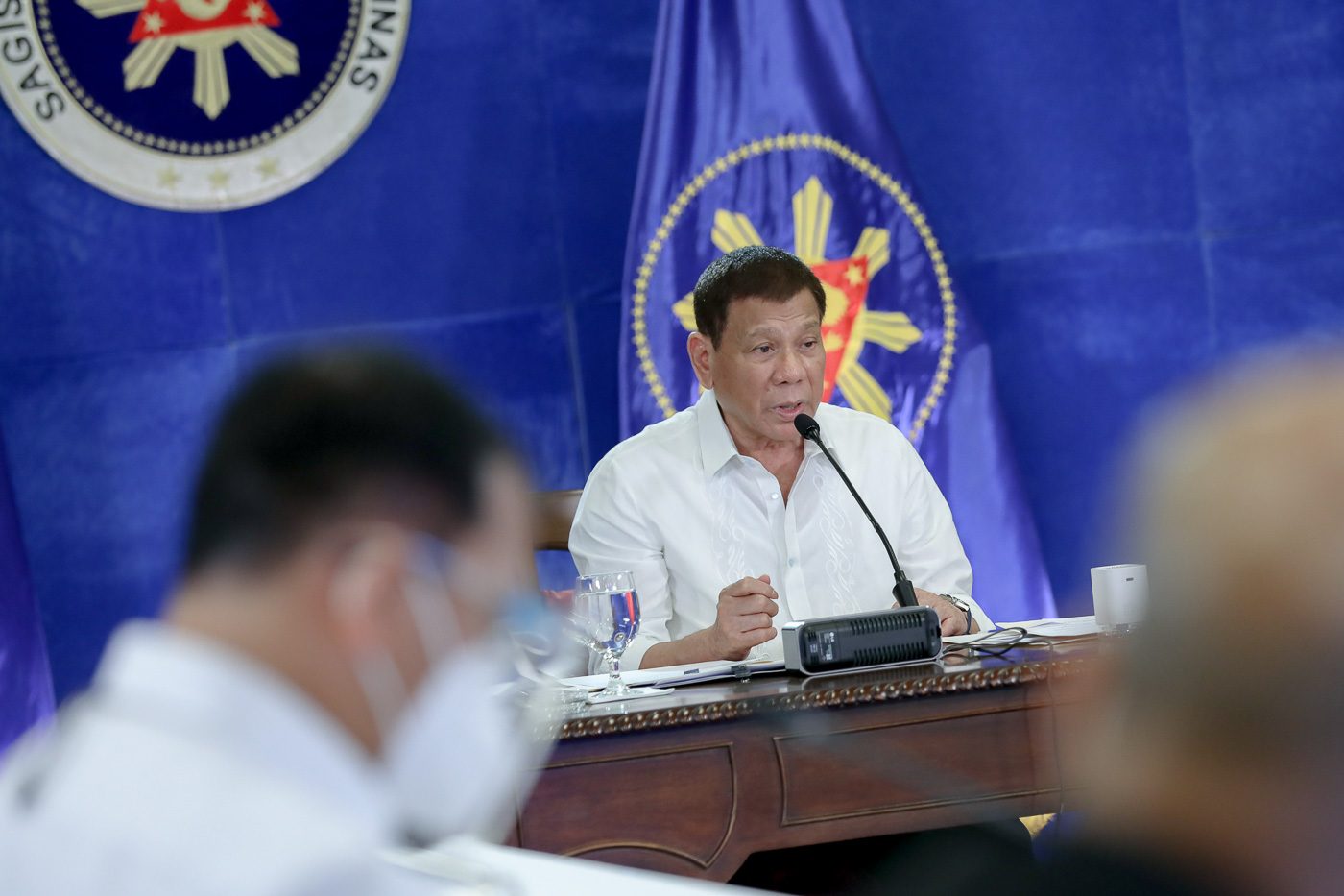 Bent on blaming Robredo, Duterte may be ignoring rule on vaccine purchase