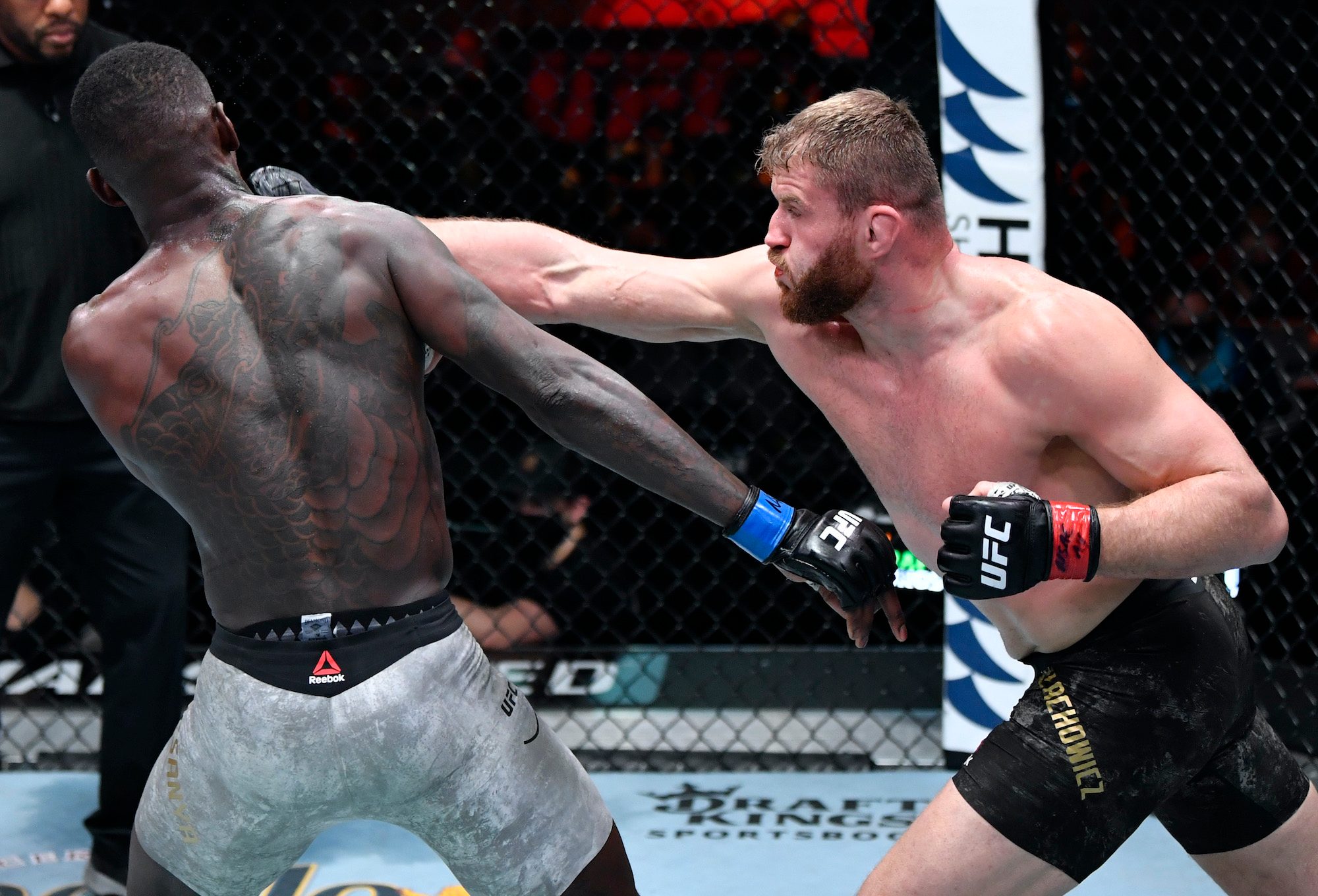 Blachowicz ends Adesanya’s champ-champ quest, Nunes stays on top