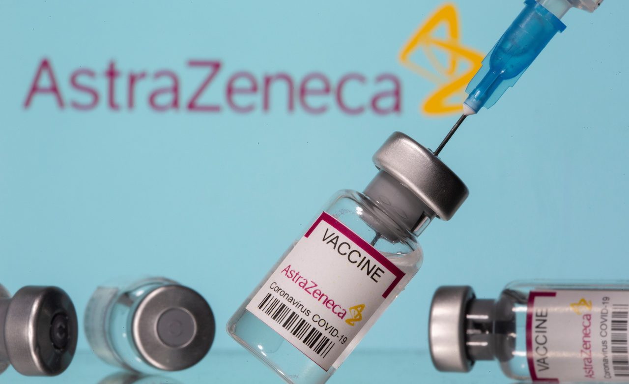 AstraZeneca finds no evidence of increased blood clot risk from vaccine