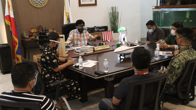Cebu City Mayor Edgar Labella hospitalized for pneumonia