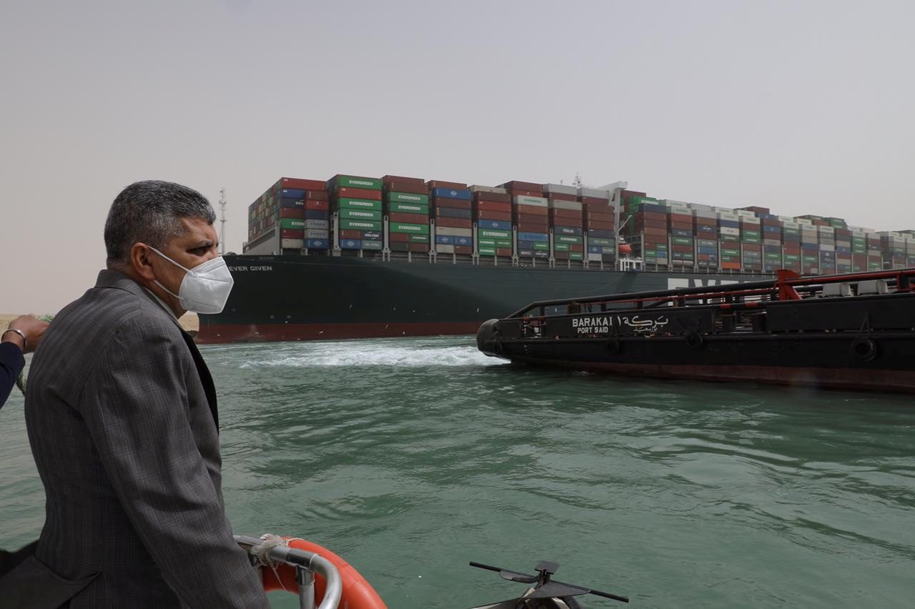 Suspension of Suez Canal traffic deepens global container crunch