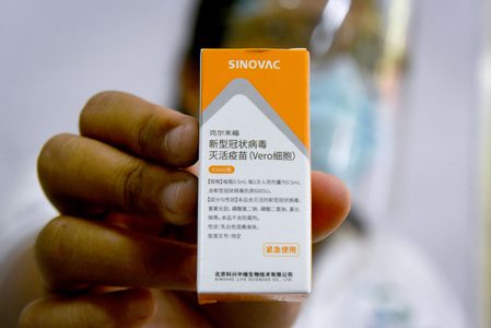 FDA allows Sinovac COVID-19 vaccine on senior citizens