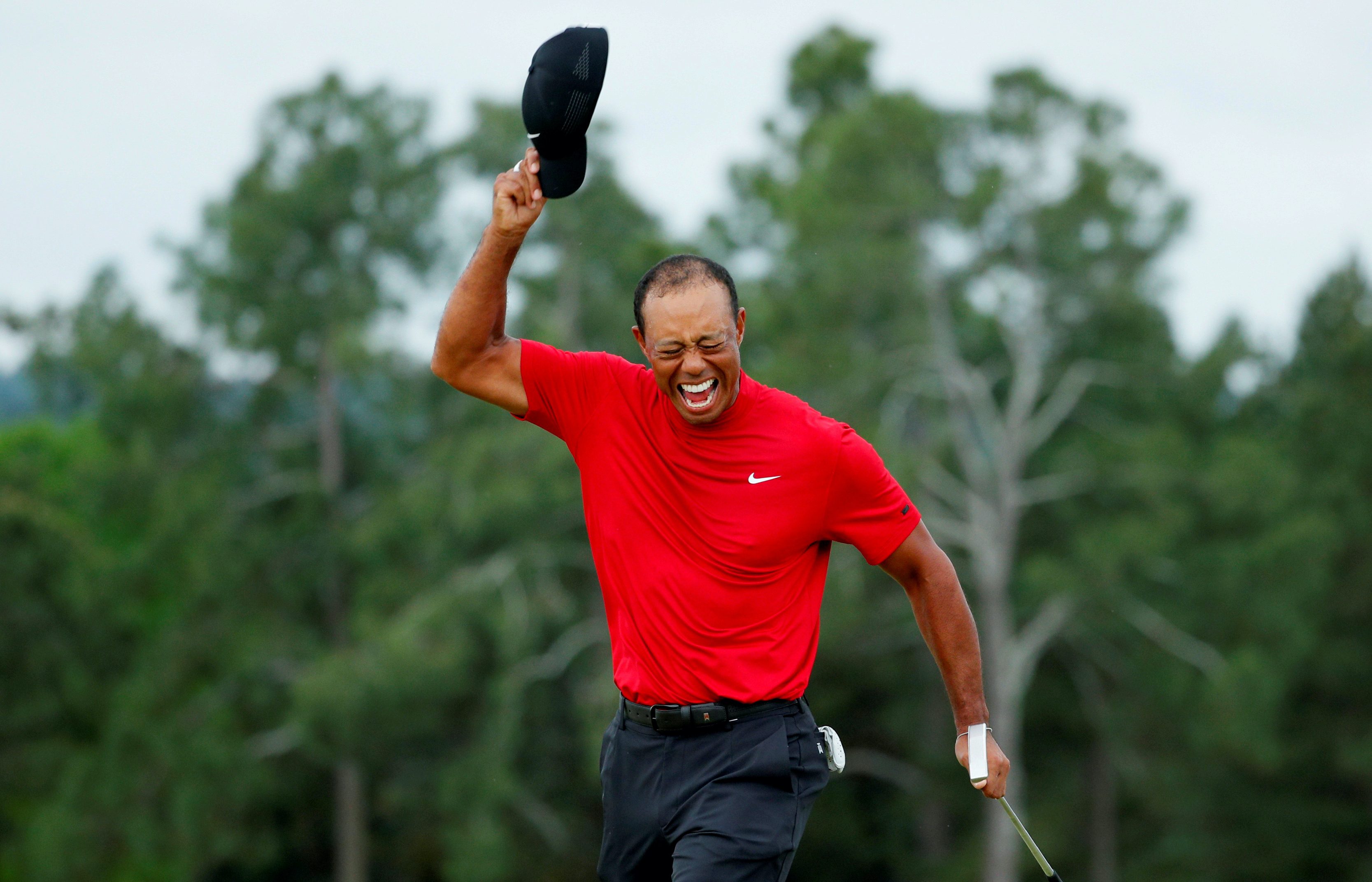 Tiger Woods appreciative of golfers’ red shirt tribute