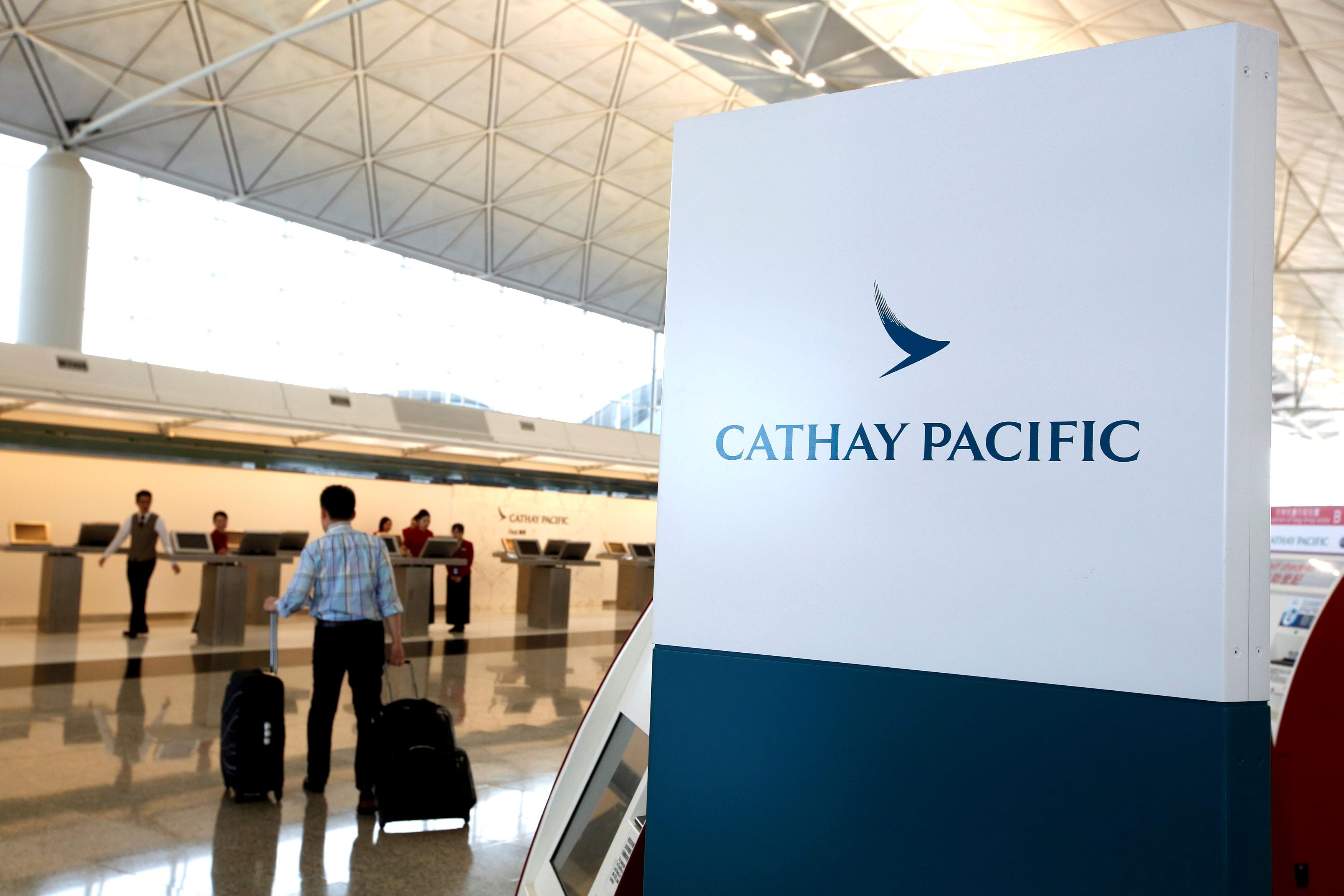 Cathay Pacific to close pilot base in Canada, proposes shutting Australia, New Zealand