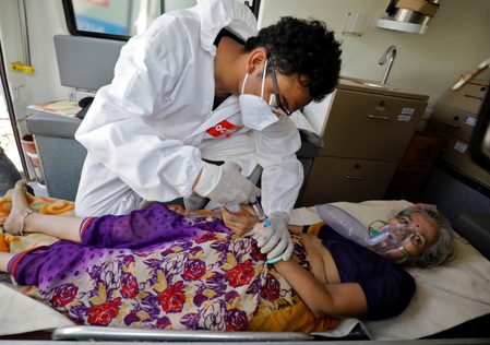 India’s coronavirus crisis intensifies as nations pledge aid