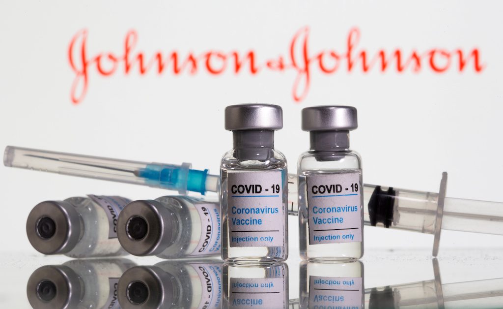 J&J expects COVID-19 vaccine sales to jump as much as 46% in 2022