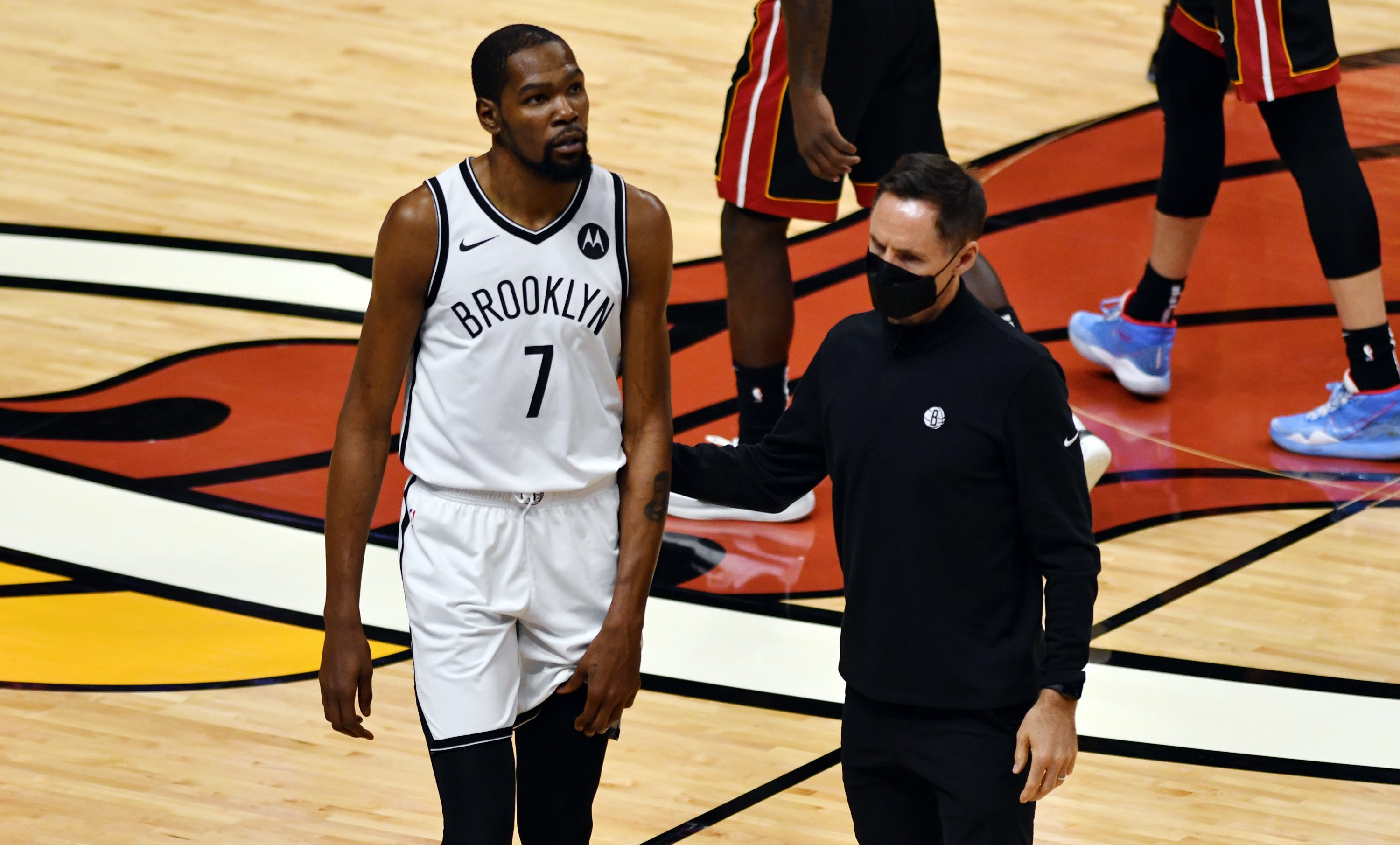 Heat escape Nets as Durant exits game with injury
