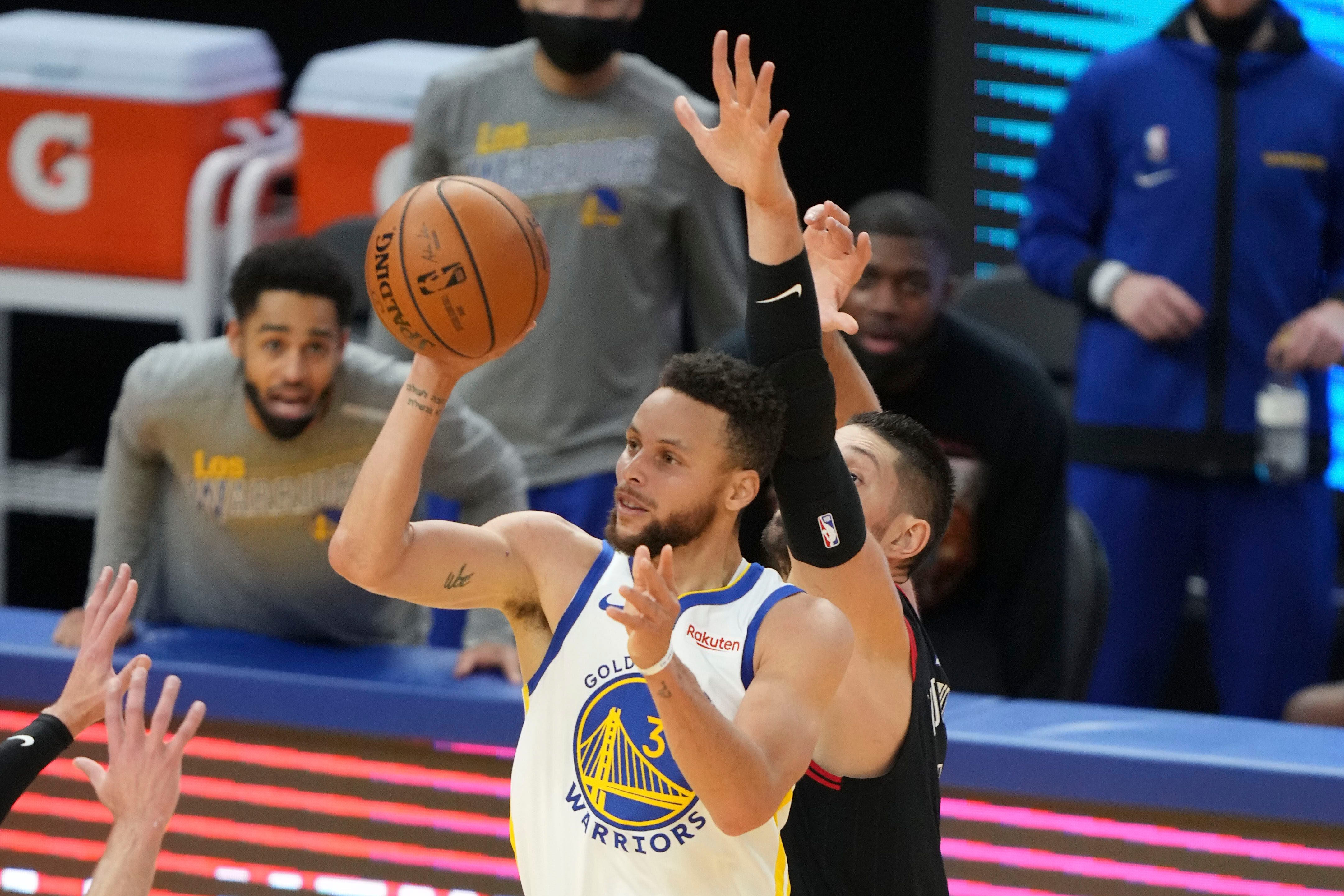 Steph Curry, Warriors cruise over Cavaliers