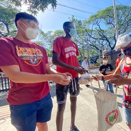 LOOK: New UP Maroons ‘grateful’ to help in community pantry