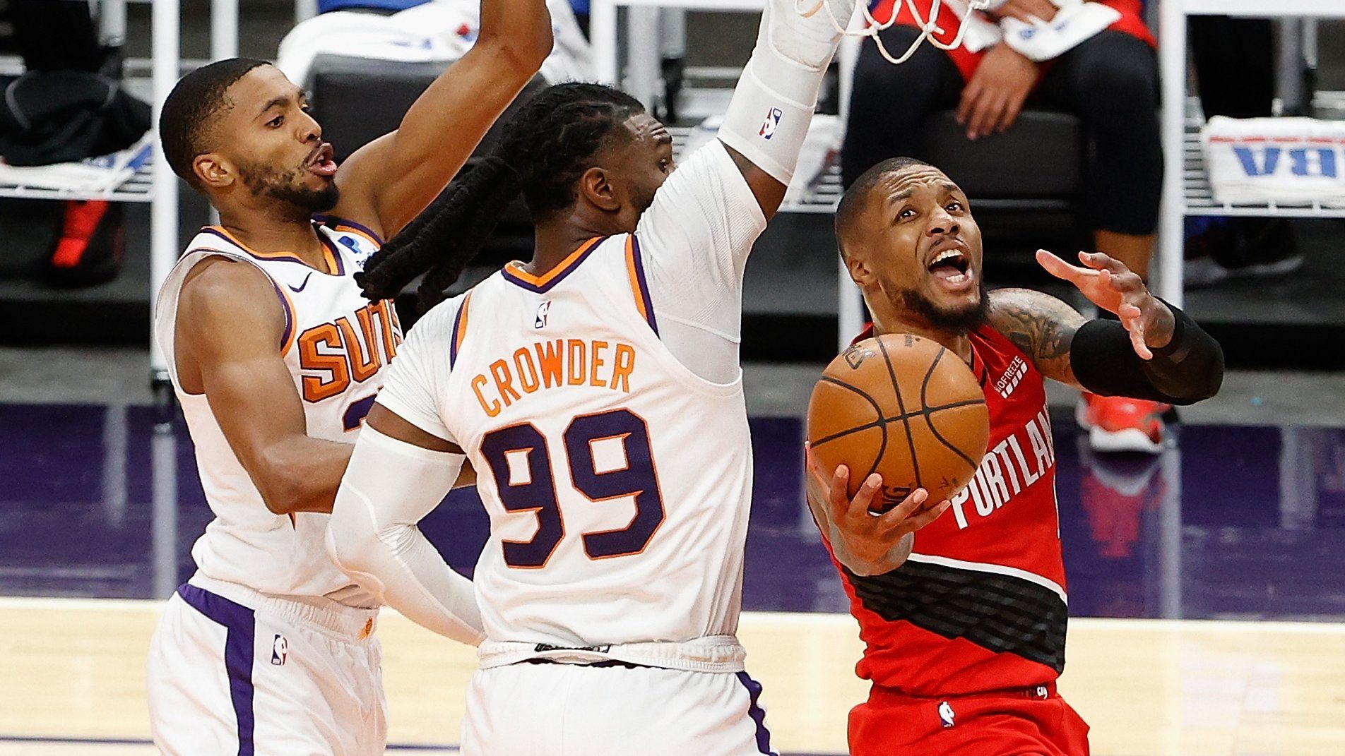 Portland blows its chance as Phoenix continues to rise
