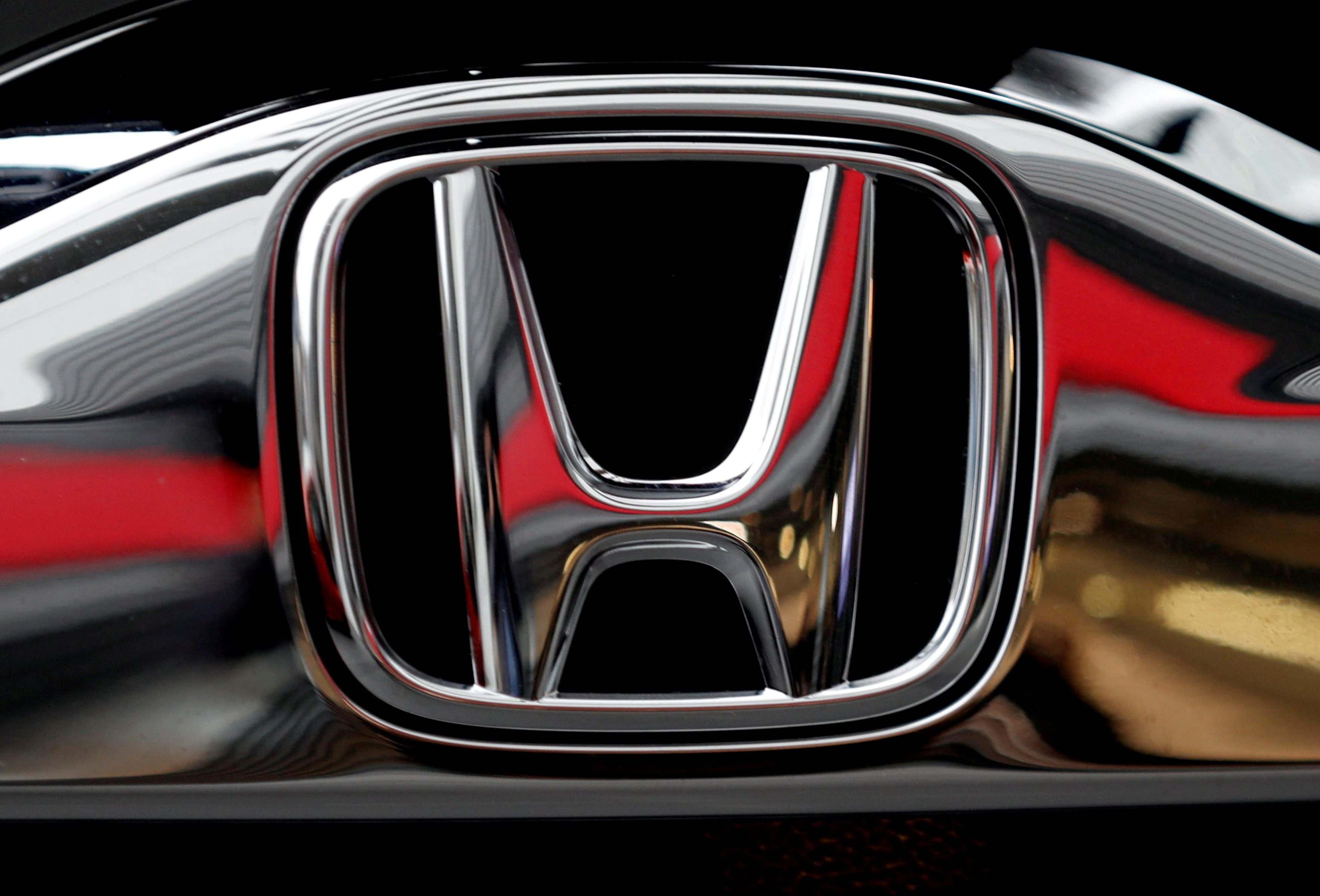 US opens safety probe into 1.1 million Honda Accord vehicles