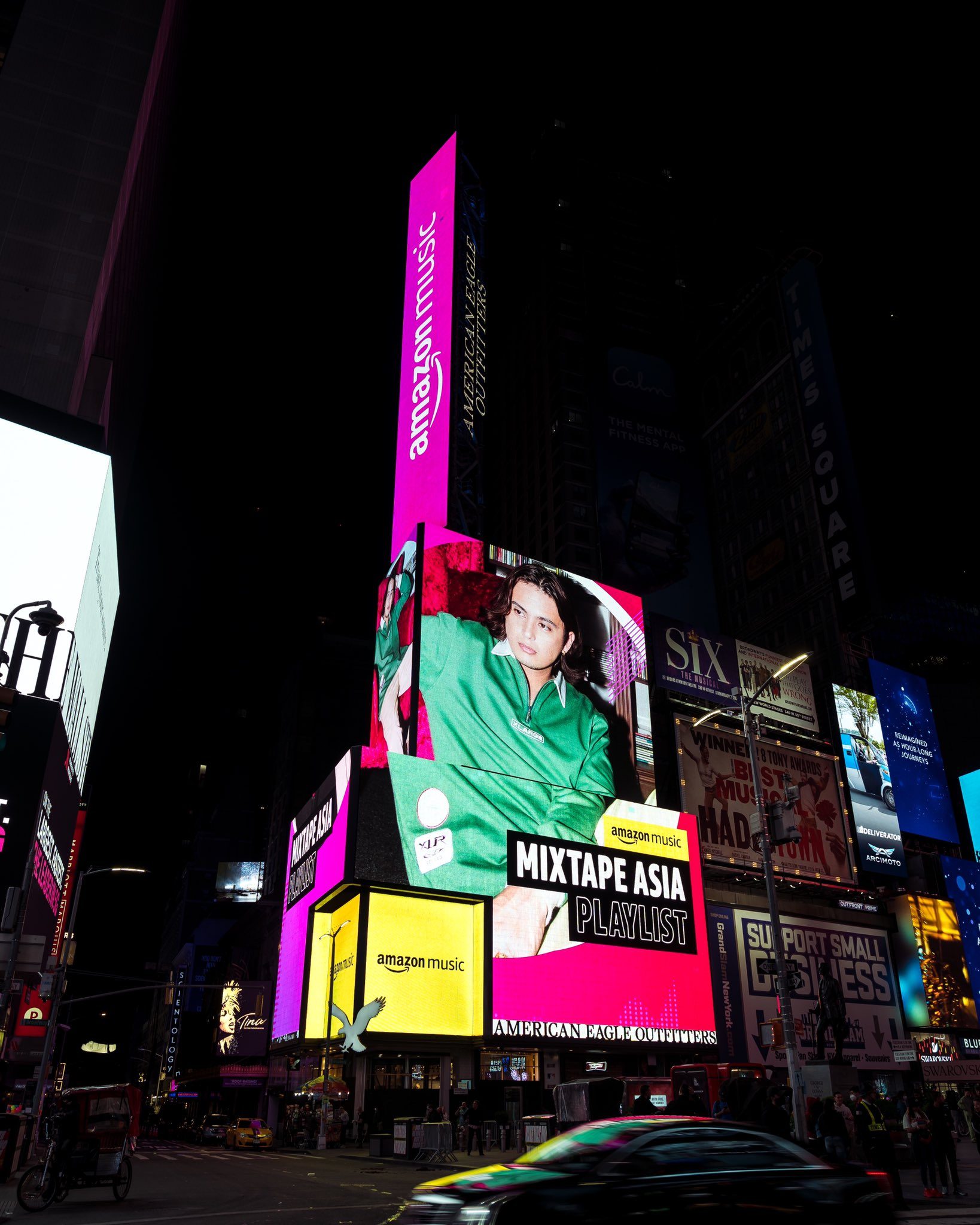LOOK: James Reid makes it to New York’s Times Square billboard