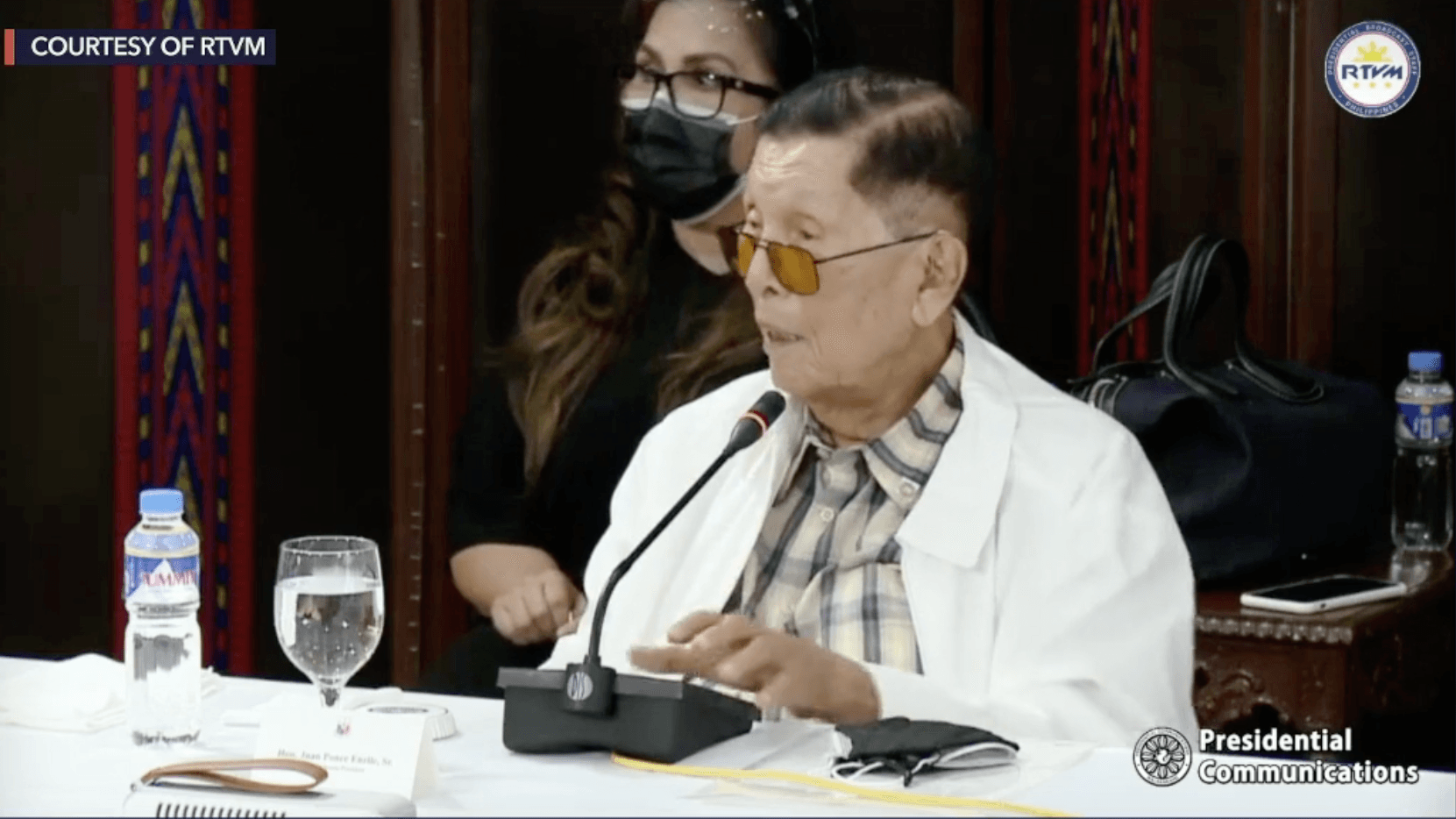 What Juan Ponce Enrile was doing in Duterte’s weekly public address