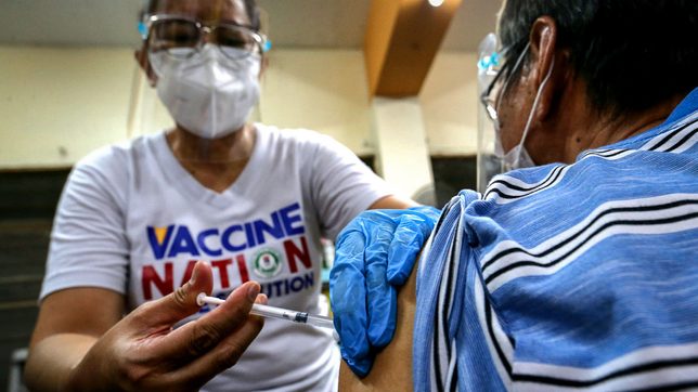 DOH reminds LGUs: Follow COVID-19 vaccine priority list