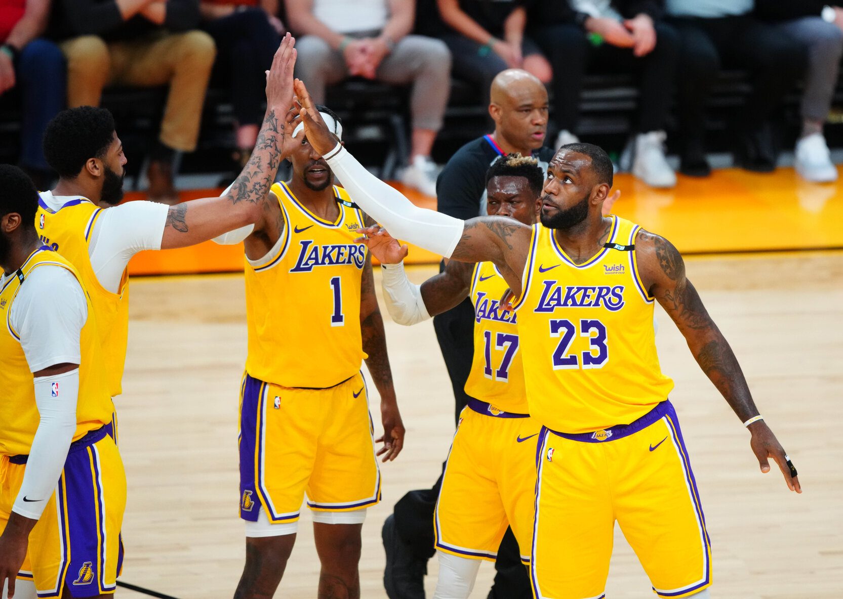 How the Lakers won the advantage game against the Suns