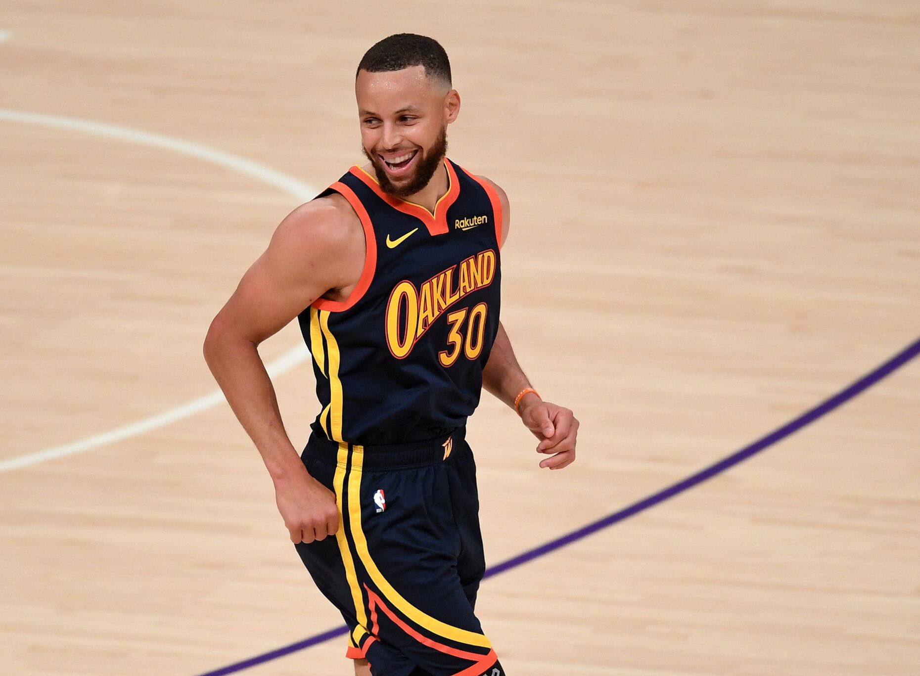 Warriors aim to sign Steph Curry to ‘supermax’ extension