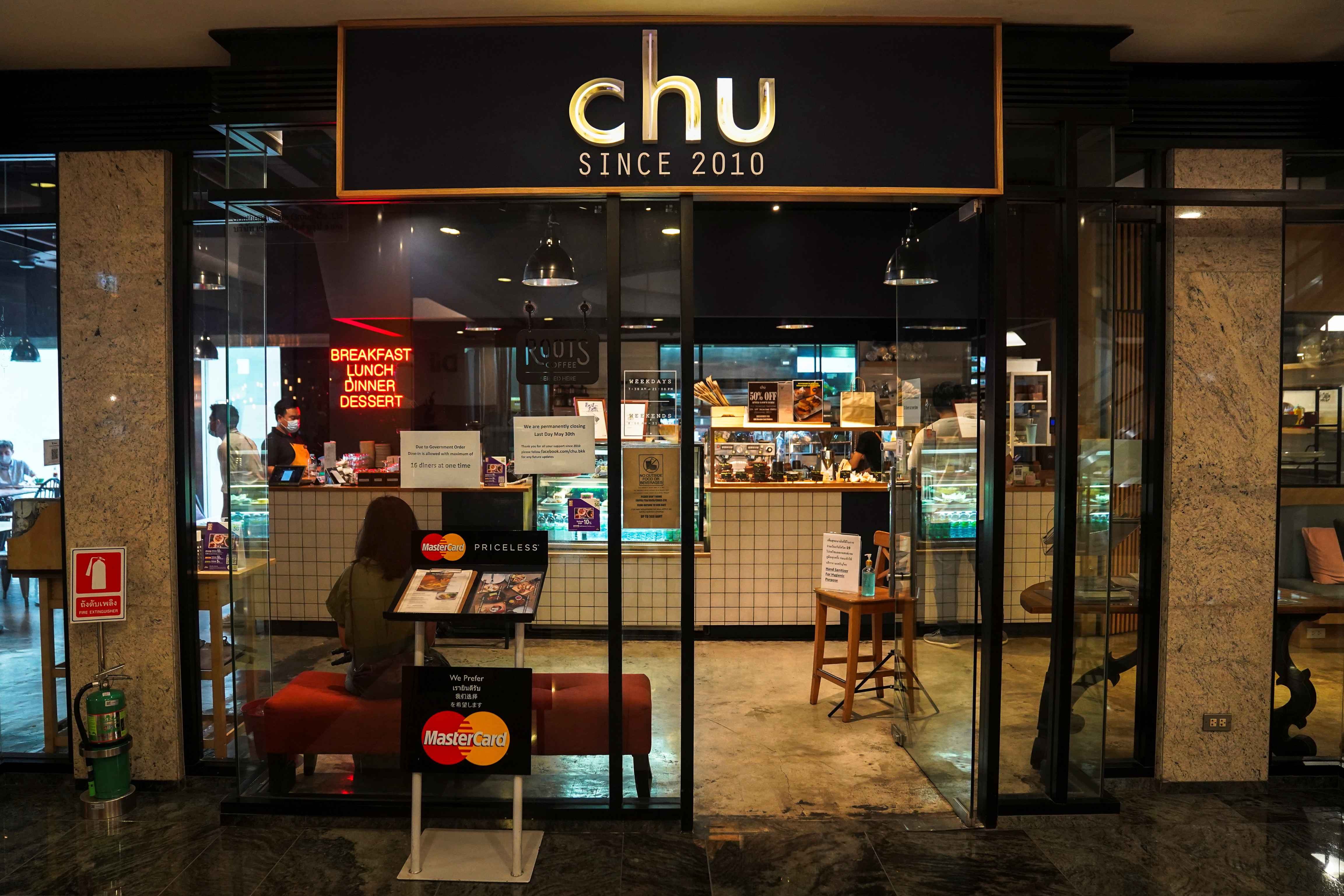 Thousands of Bangkok restaurants shut down after COVID-19 curbs