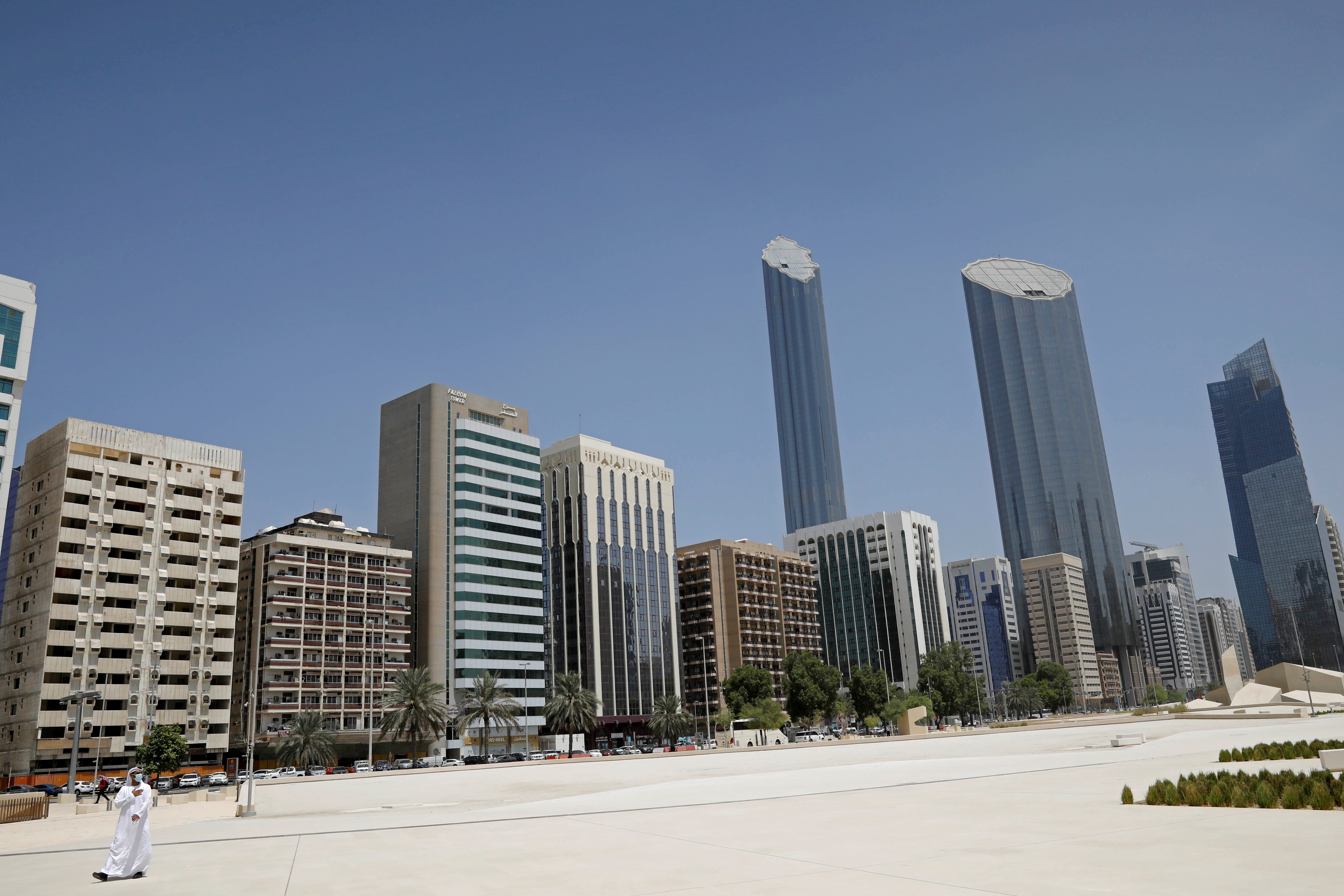 Abu Dhabi restricts many public areas to those free of COVID-19