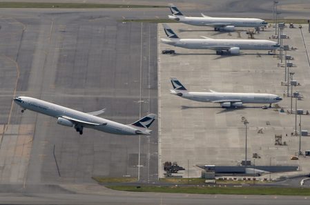 Cathay Pacific hiring more local pilots despite travel slump