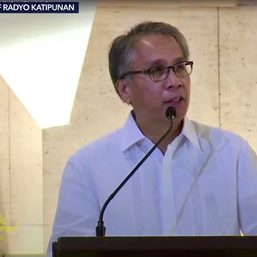 Mar Roxas stands by Robredo: ‘Support her, raise her up, choose her’