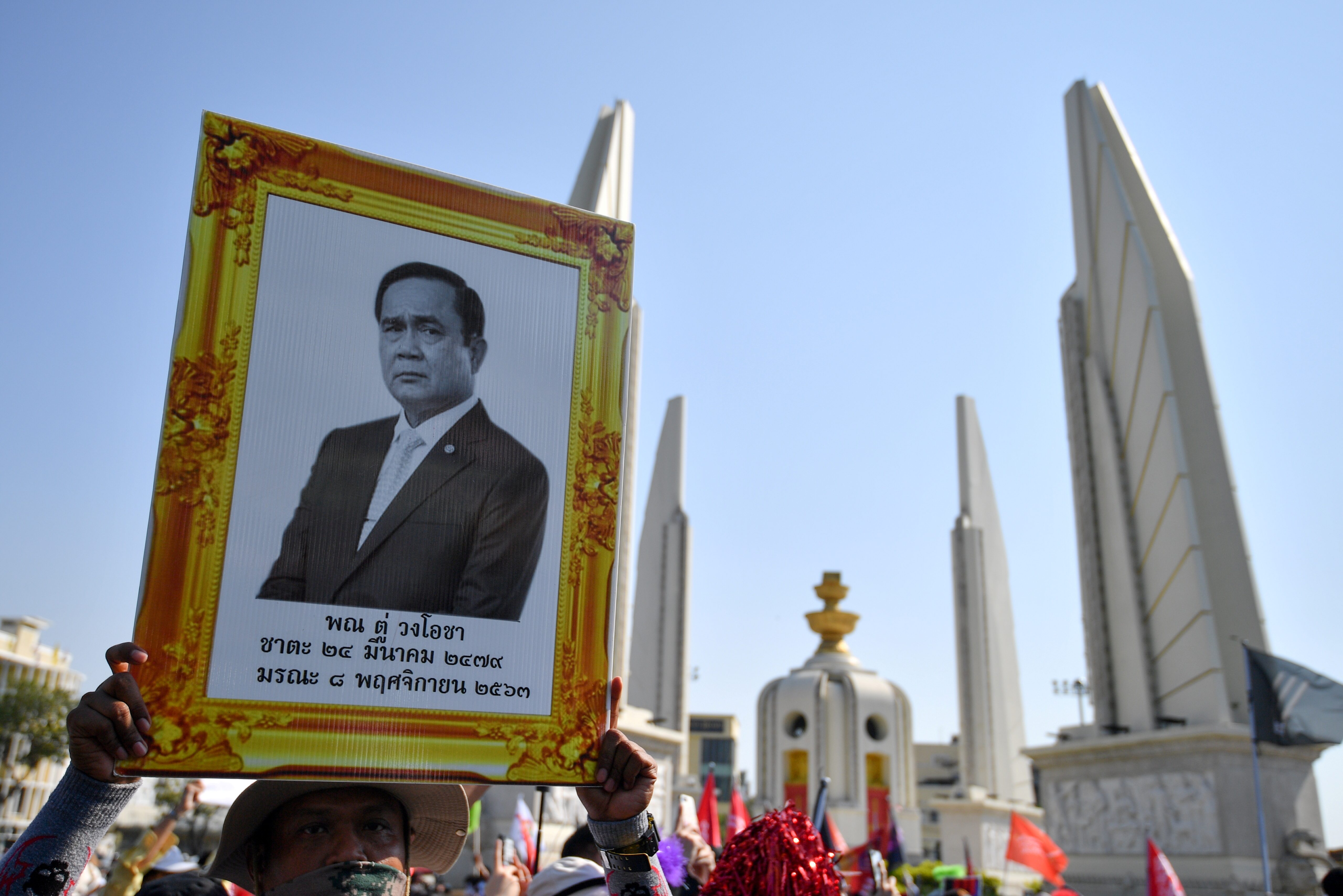New troubles for Thai leader amid virus surge, fresh protests