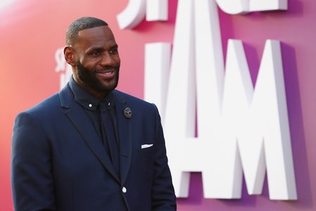LeBron ‘extremely nervous’ about living up to Jordan in ‘Space Jam’ sequel