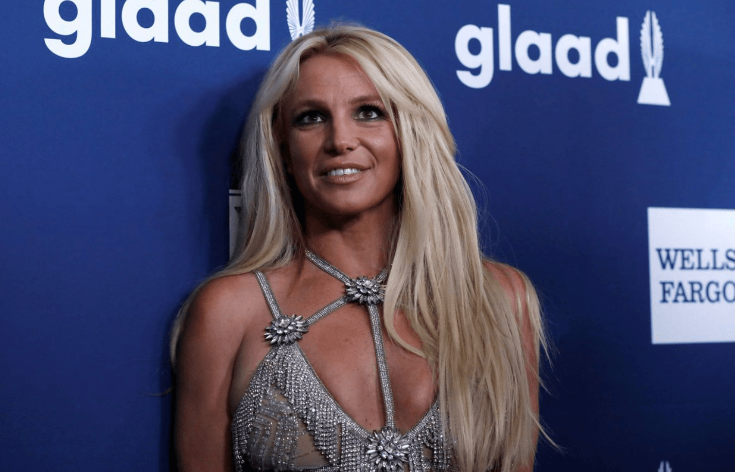 Tearful Britney Spears begs court to oust father as conservator