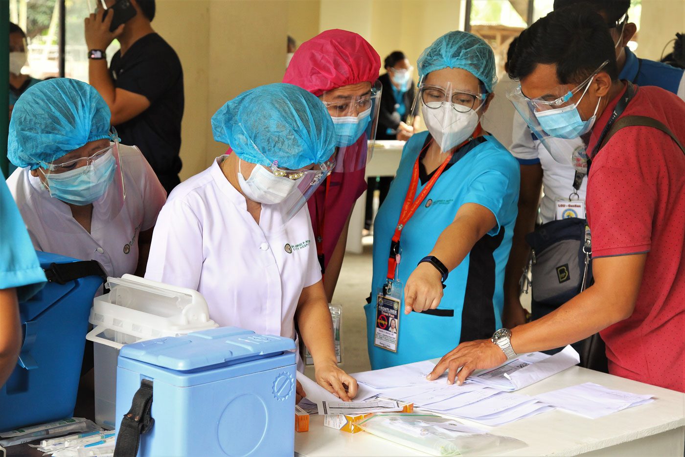 As General Santos hospitals get overwhelmed, workers make do with thinning supplies