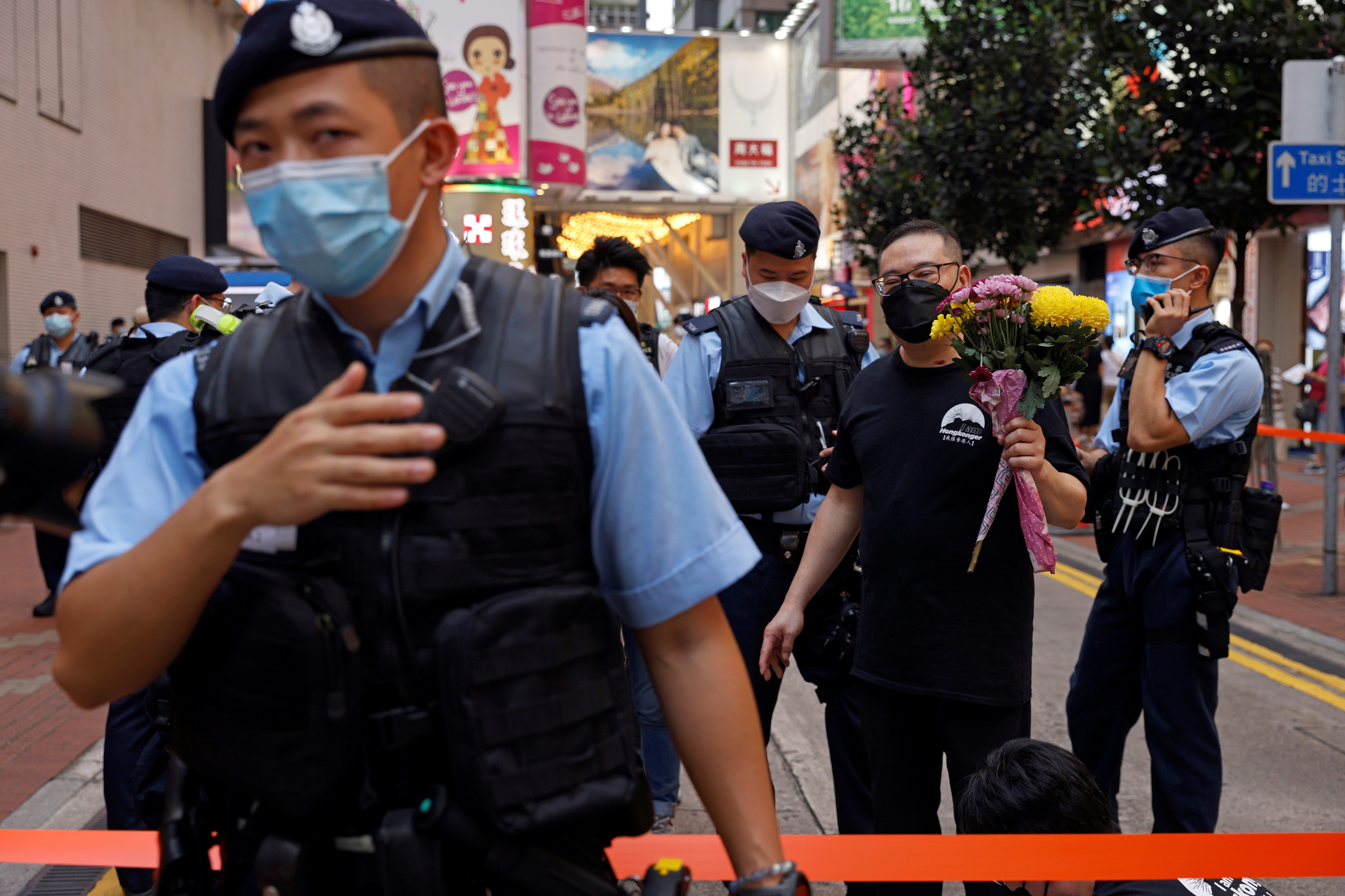 Hong Kong police arrest 9 suspected of terrorist activities