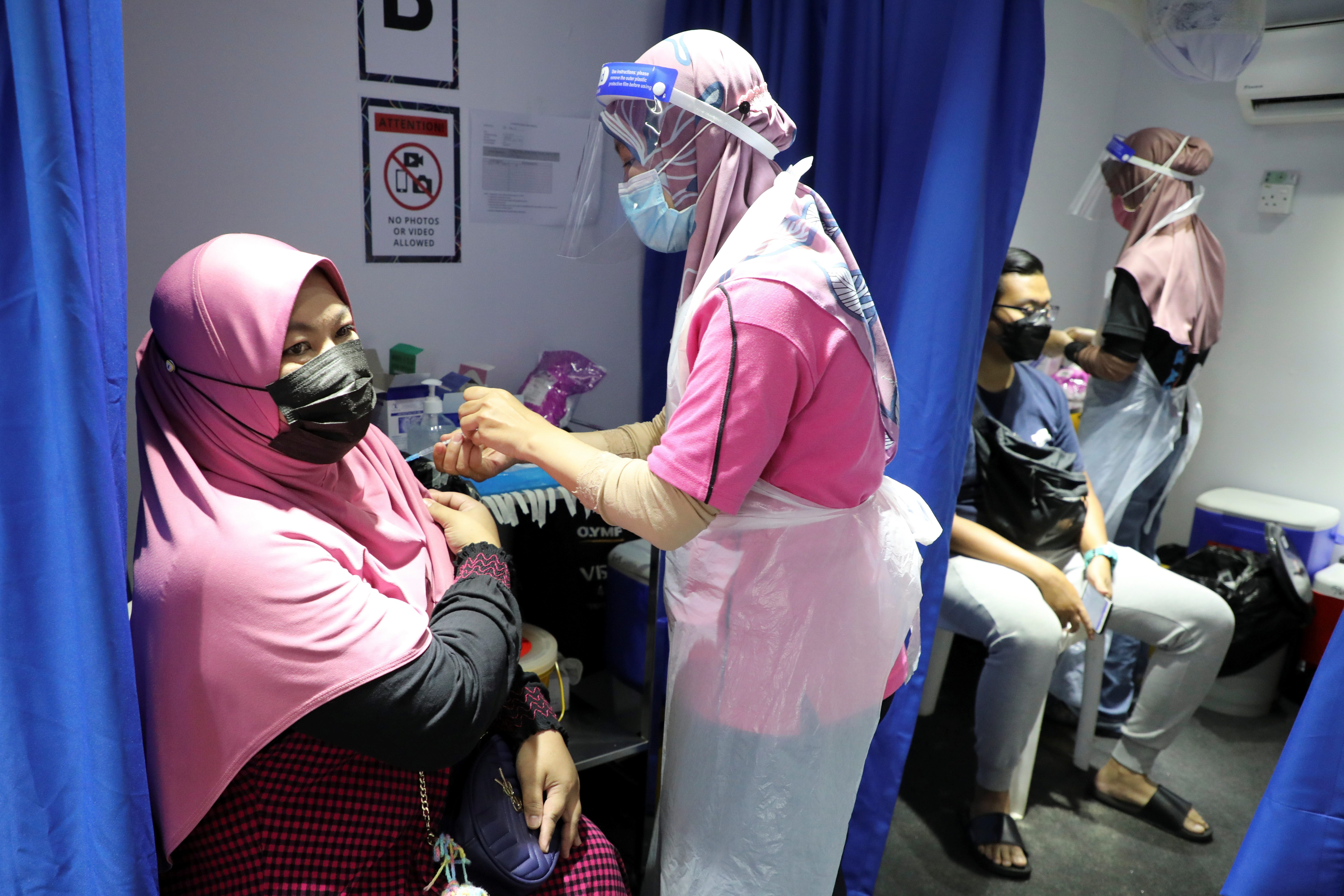 Malaysia to stop using Sinovac vaccine after supply ends – minister