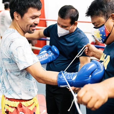 Pacquiao impresses Rocha, Lee on 1st sparring session