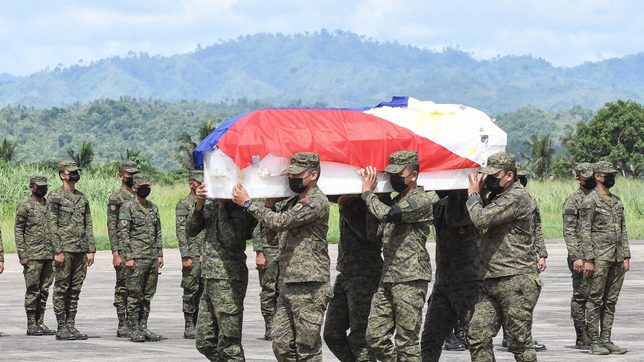 LOOK: Remains of fallen soldiers arrive in Cagayan de Oro