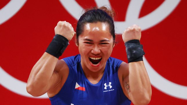 Olympic champion Hidilyn Diaz earns PSA Athlete of the Year honors