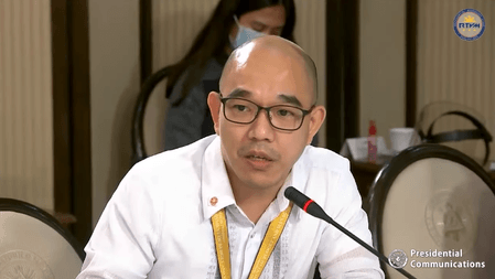 Appointed due to connections? Senators doubt Lao qualified as budget undersecretary