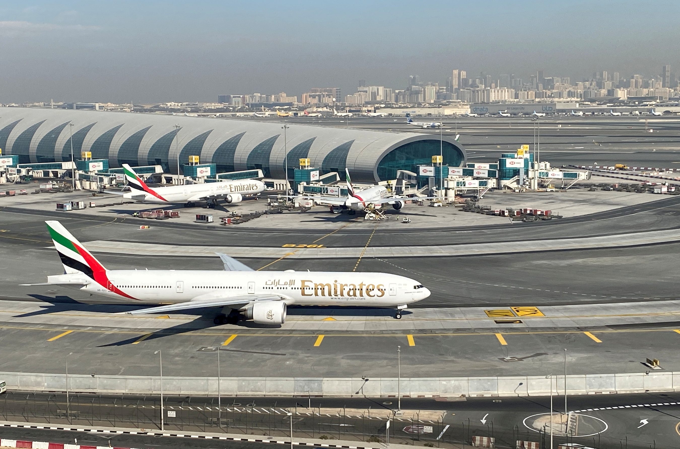 Dubai airport CEO sees more countries dropping COVID-19 travel testing rules soon