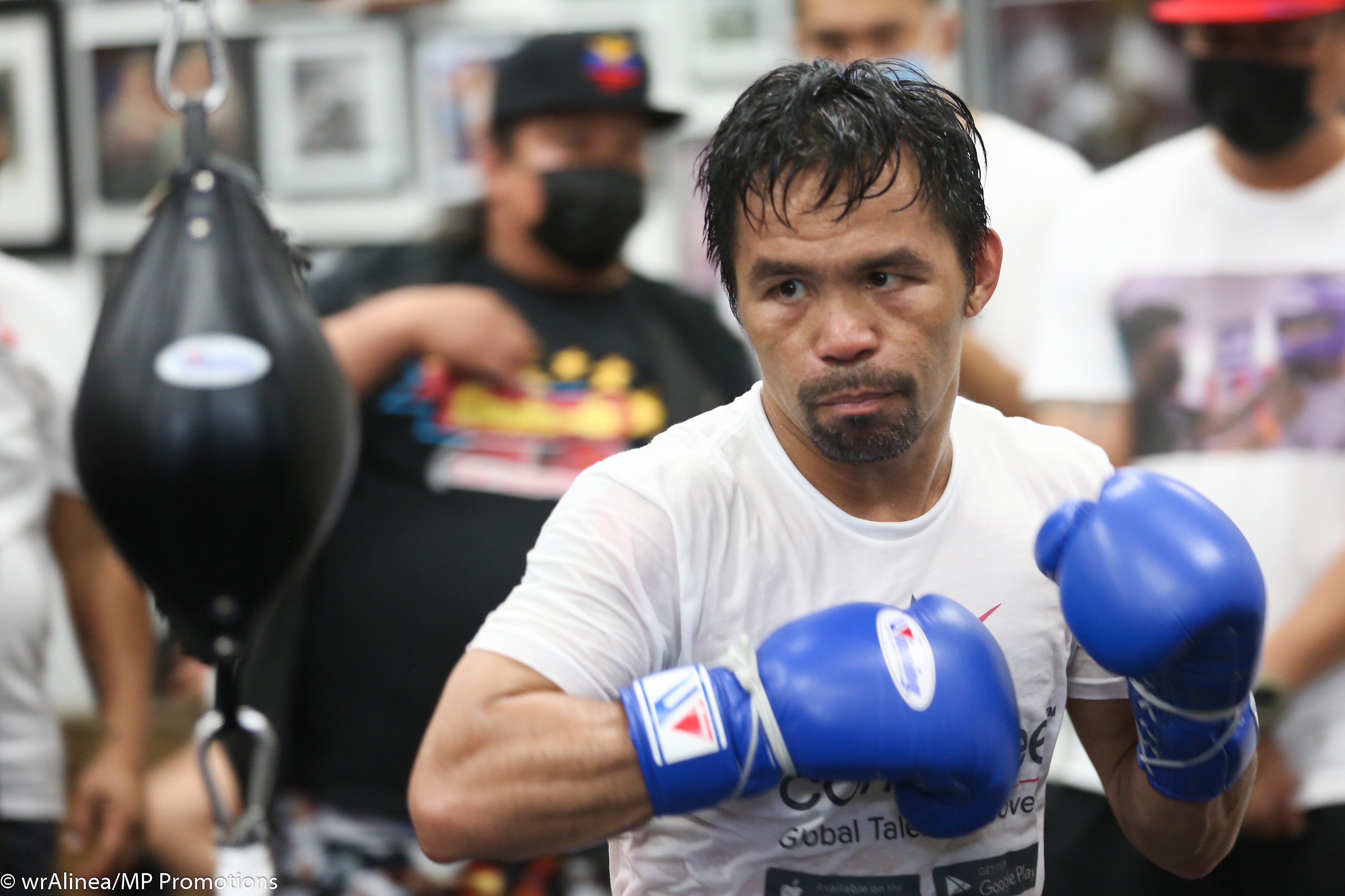 Pacquiao caps sparring sessions, closes Hollywood camp Monday