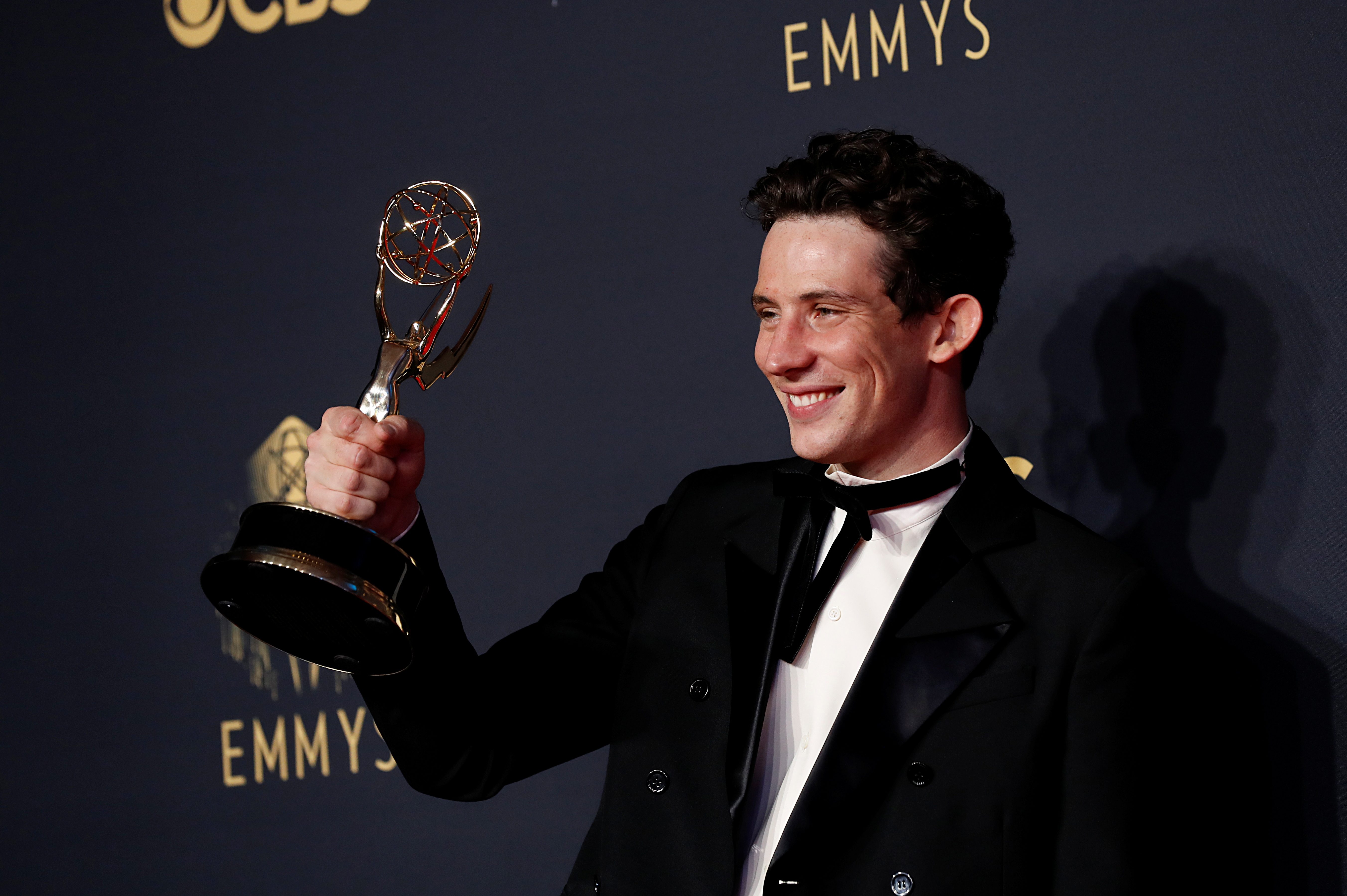 WATCH: ‘The Crown’ stars dedicate Emmys win to family, co-stars