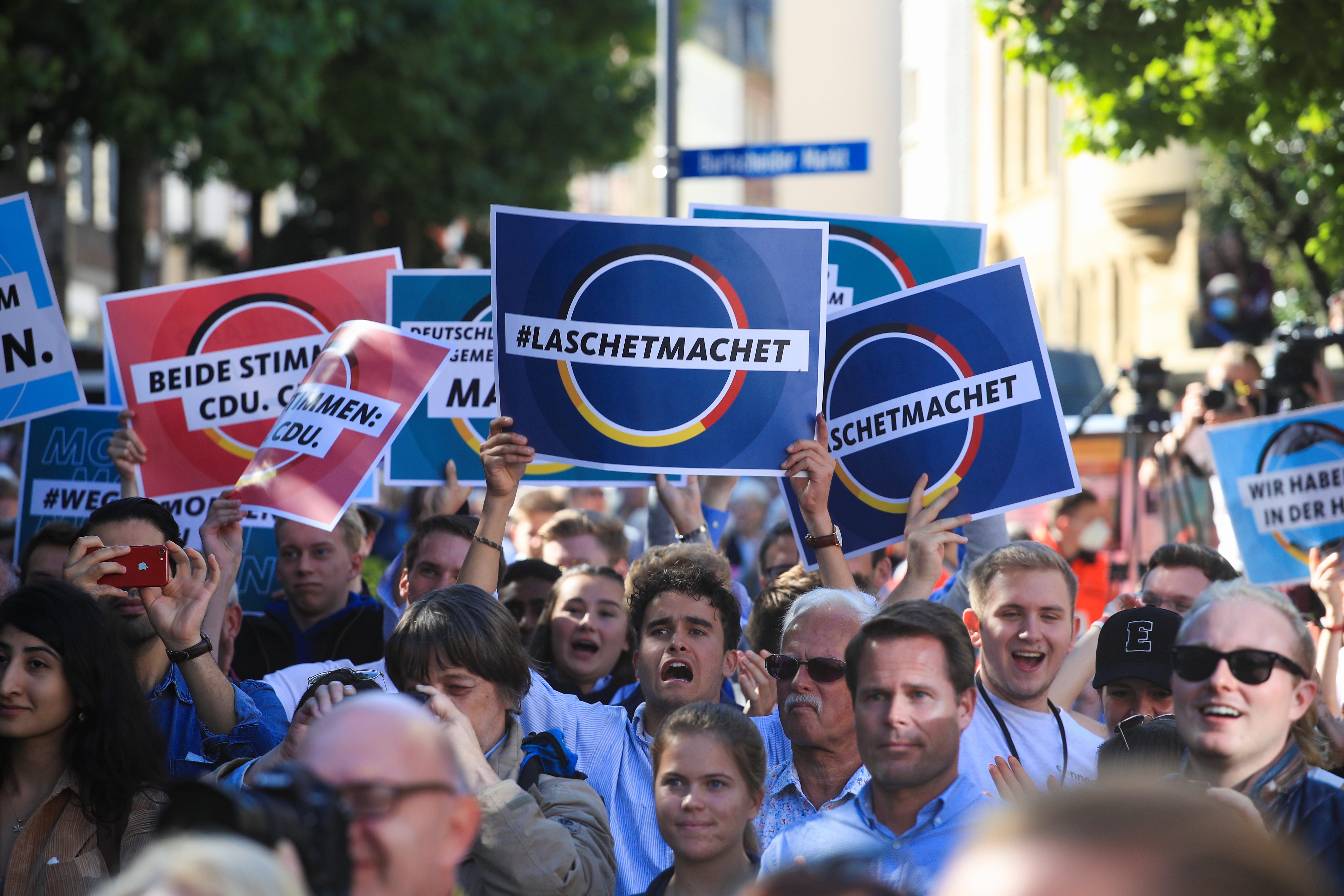 Germans vote in close election to decide Merkel successor