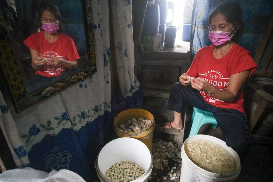Who peels your garlic: Inside Manila’s informal economy