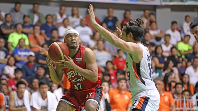 Cone clarifies free agent Caguioa still with Ginebra
