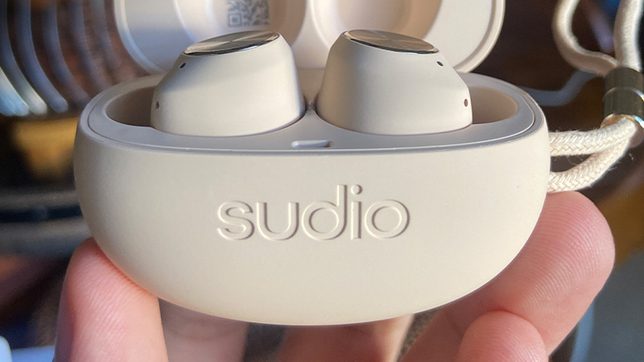 #CheckThisOut: A tech noob’s take on Sudio T2 earbuds