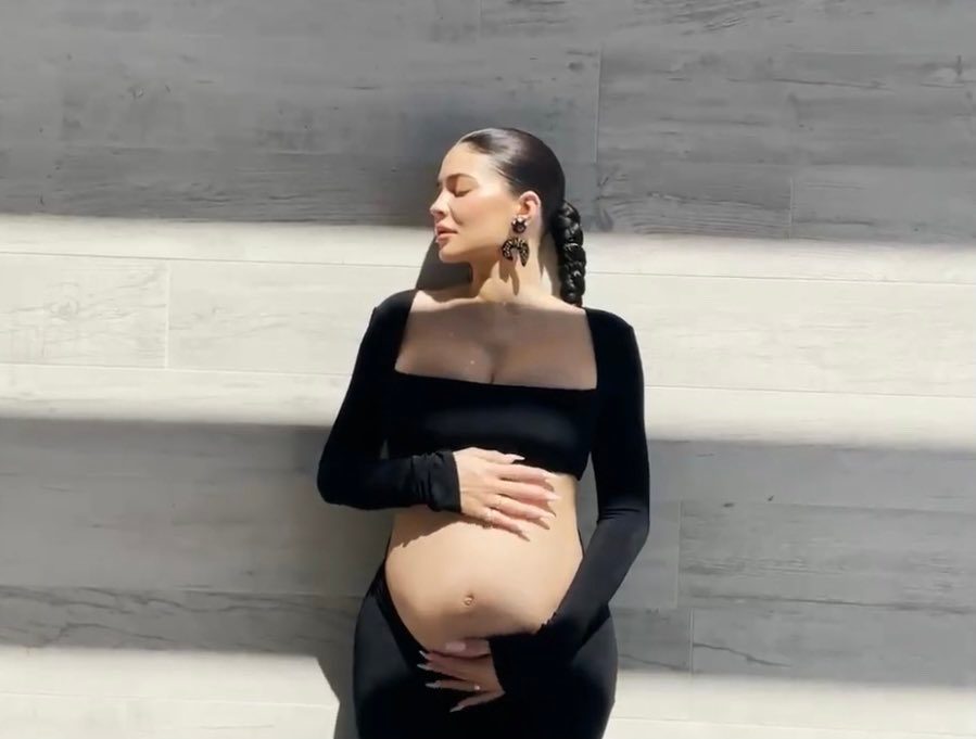 Kylie Jenner confirms second pregnancy