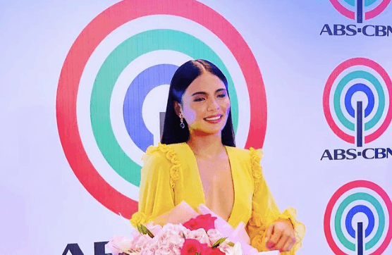 Lovi Poe signs with ABS-CBN