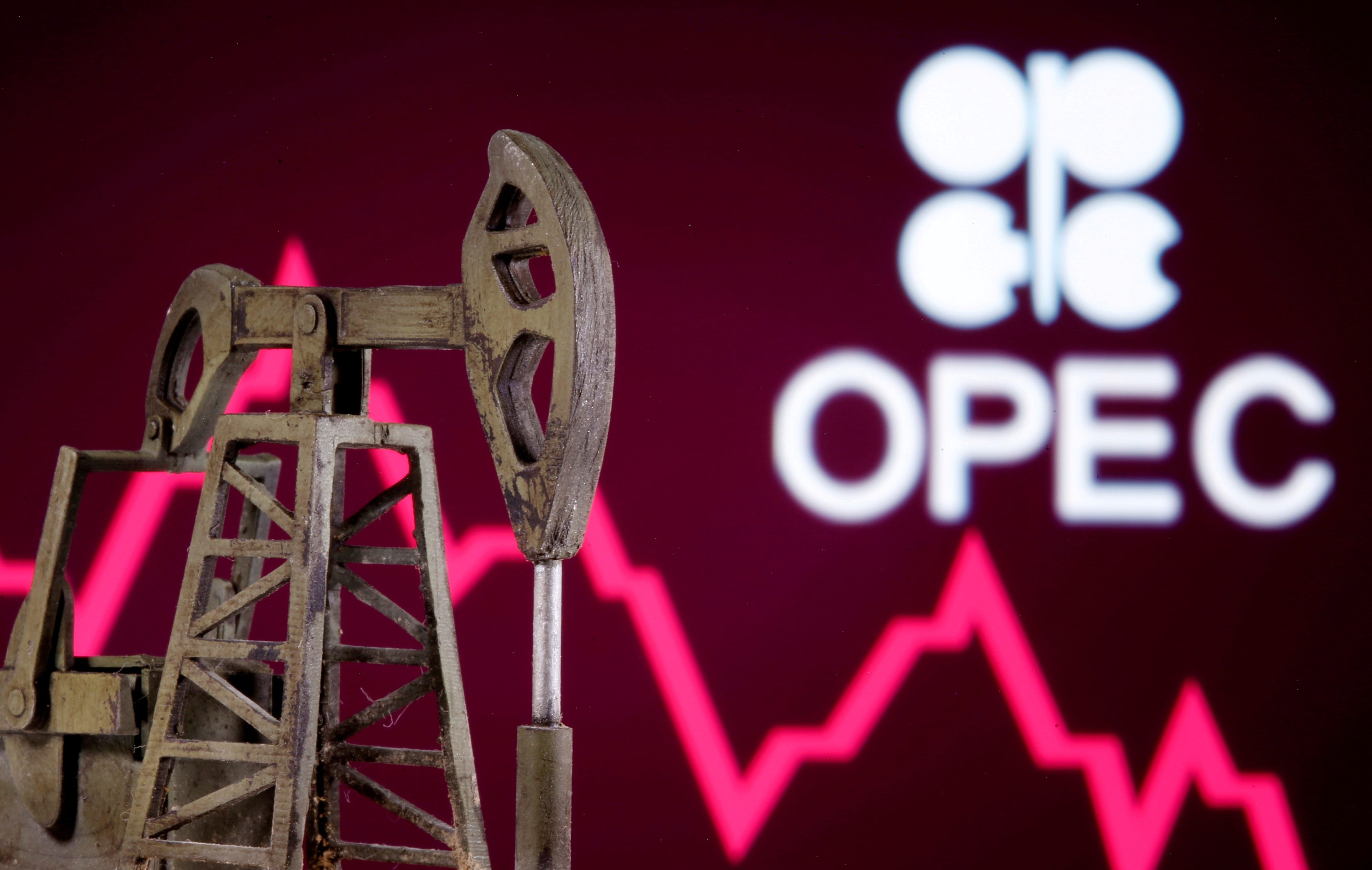 OPEC+ sticks to gradual oil output hikes, ups demand forecast